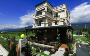 Гостиница Feng Lin Zui Mei B&B  Fenglin Township